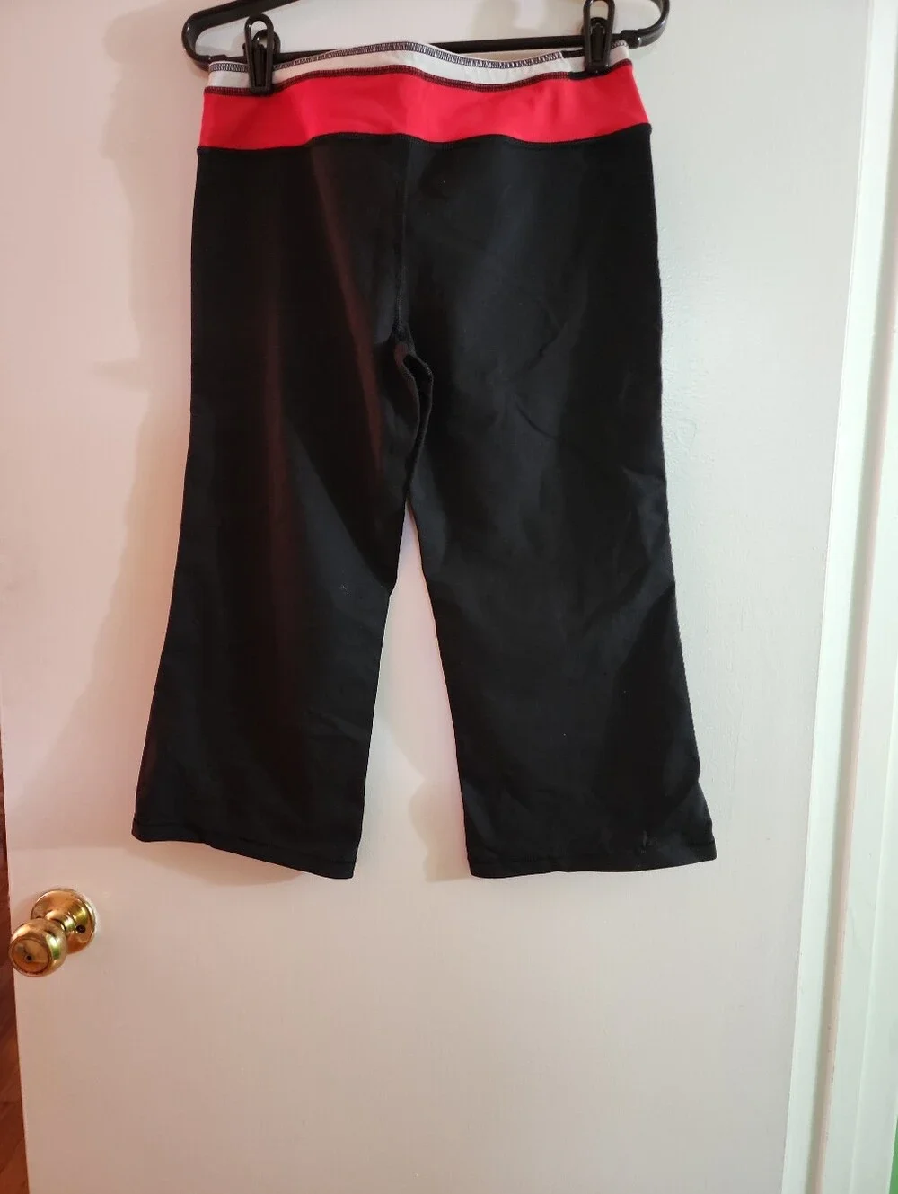 ALO Yoga comfortable black